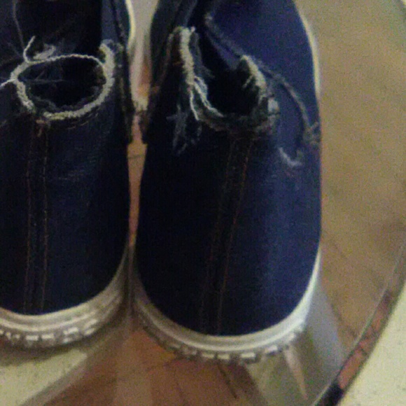 Shoes - Picture 3 of 3